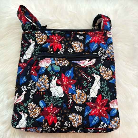 Vera Bradle Winter Forest Crossbody - Picture 2 of 4